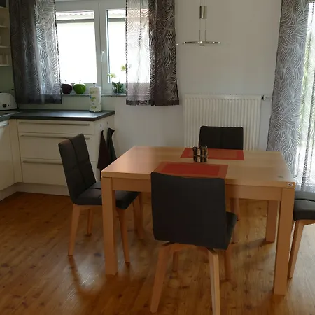 Business Comfort Wohnungen, Naehe A7, Balkon Oder Terrasse, Parkplatz