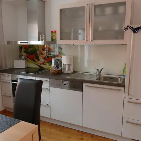 Business Comfort Wohnungen, Naehe A7, Balkon Oder Terrasse, Parkplatz