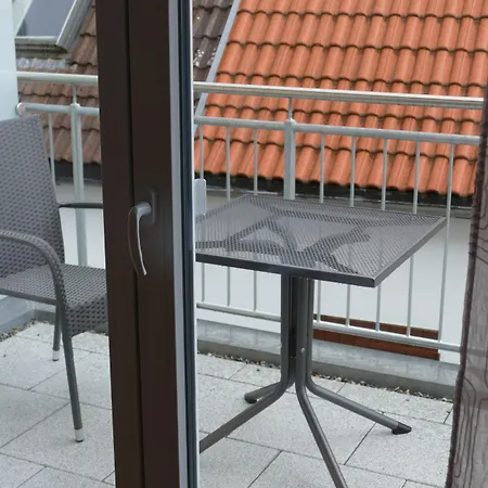 Businesswohnungen Haag, Neben Autobahn A7, Parkplaetze Vorhanden Lägenhet *