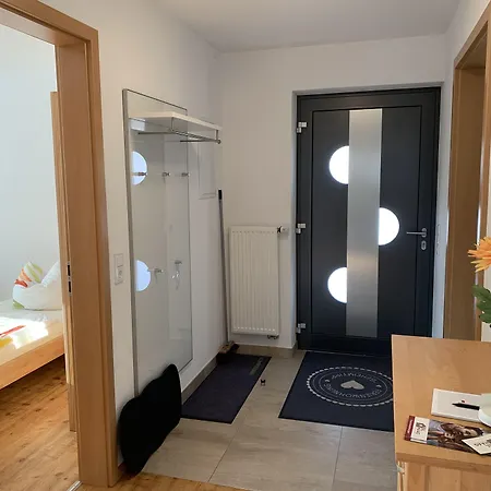 Business Comfort Wohnungen, Naehe A7, Balkon Oder Terrasse, Parkplatz Appartement