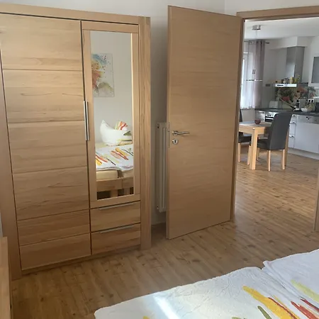 Business Comfort Wohnungen, Naehe A7, Balkon Oder Terrasse, Parkplatz