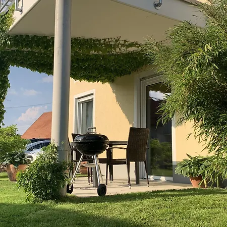 Business Comfort Wohnungen, Naehe A7, Balkon Oder Terrasse, Parkplatz