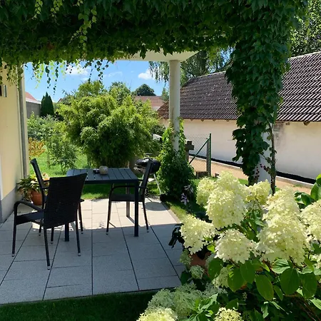 Business Comfort Wohnungen, Naehe A7, Balkon Oder Terrasse, Parkplatz Apartamento