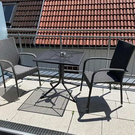 Apartamento Business Comfort Wohnungen, Naehe A7, Balkon Oder Terrasse, Parkplatz